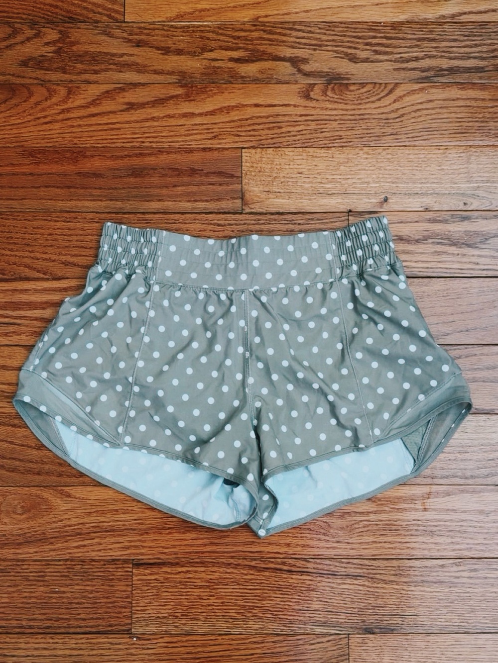 Lululemon Hotty Hot High-Rise Lined Short 4”
